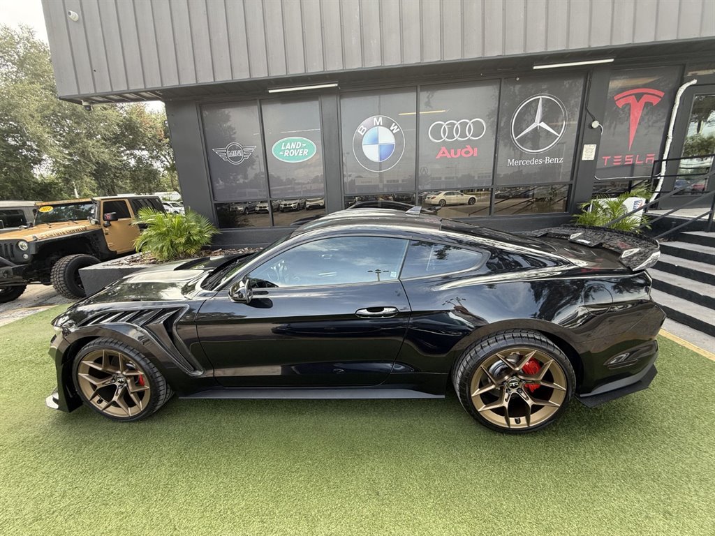 2019 Ford Mustang - $32,995