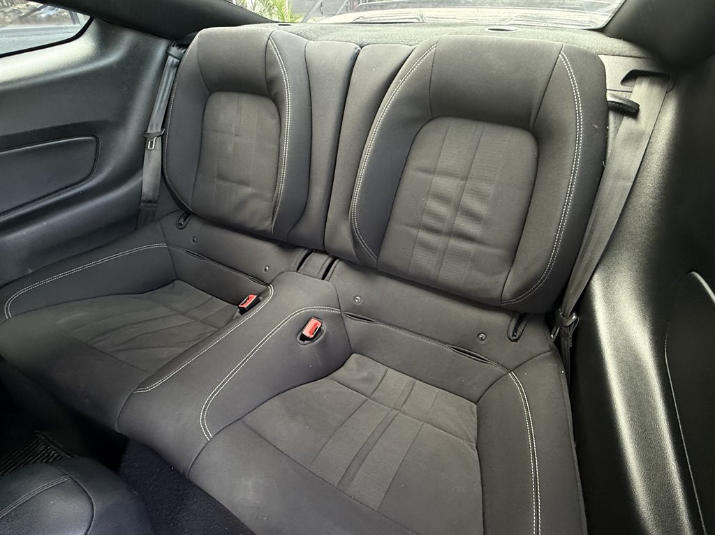 2019 Ford Mustang - $32,995