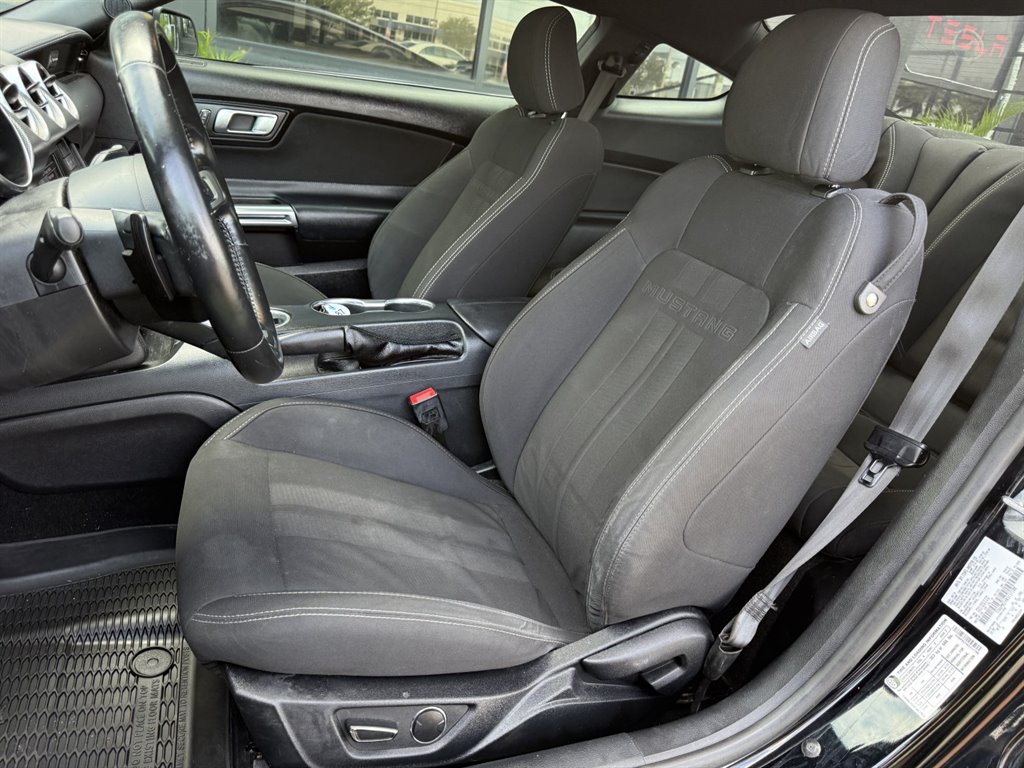 2019 Ford Mustang - $32,995