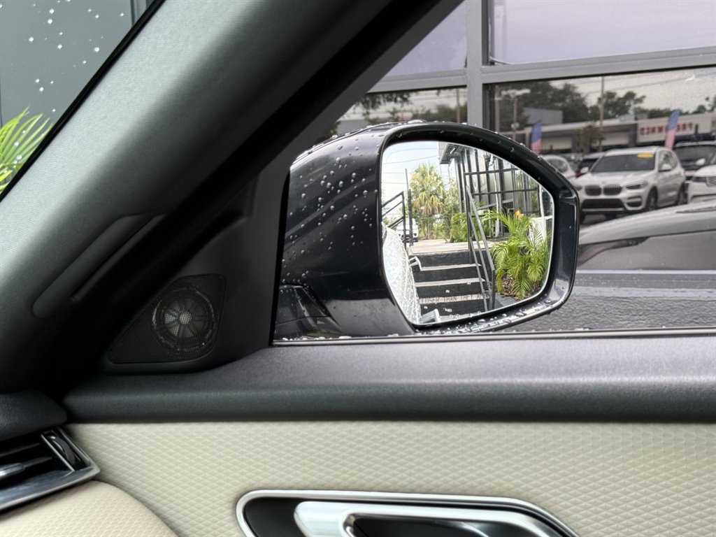 2018 Land Rover Range Rover Velar - $23,995
