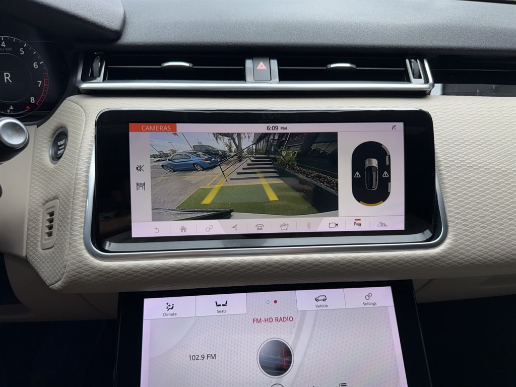 2018 Land Rover Range Rover Velar - $23,995