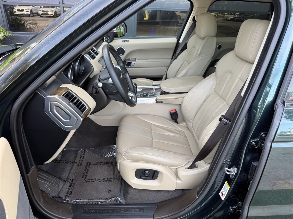 2016 Land Rover Range Rover Sport - $17,995