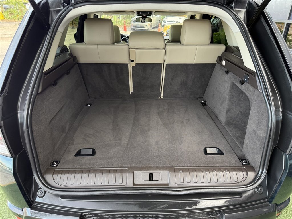 2016 Land Rover Range Rover Sport - $17,995