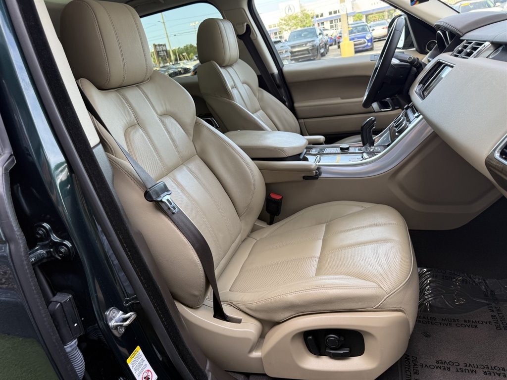 2016 Land Rover Range Rover Sport - $17,995