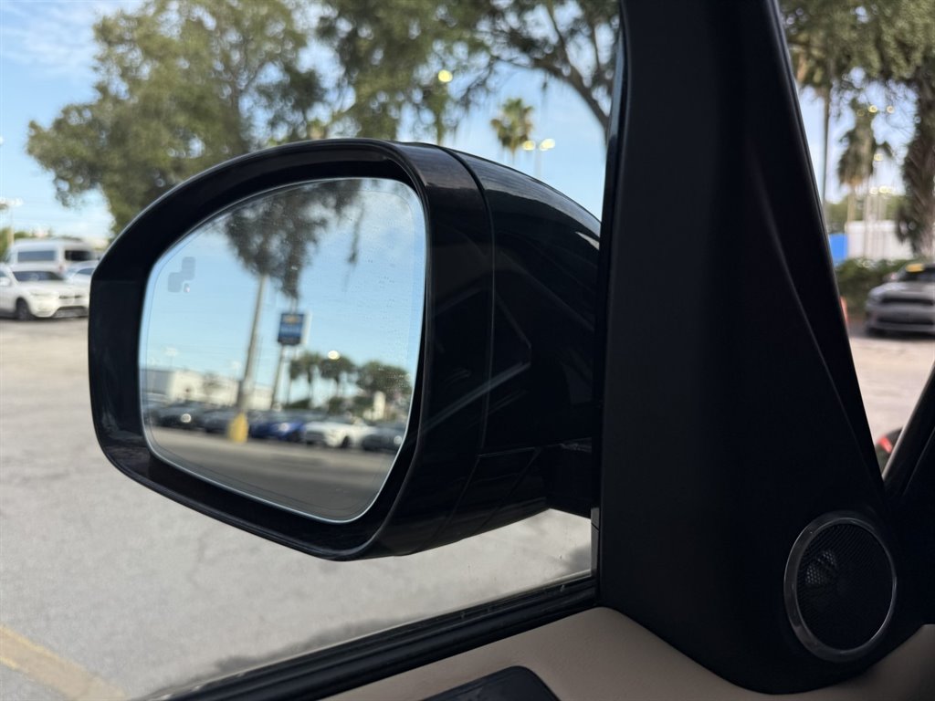 2016 Land Rover Range Rover Sport - $17,995
