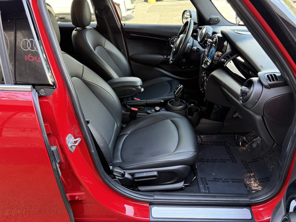2020 MINI Hardtop - $14,995