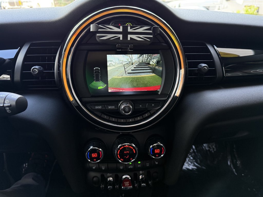 2020 MINI Hardtop - $14,995