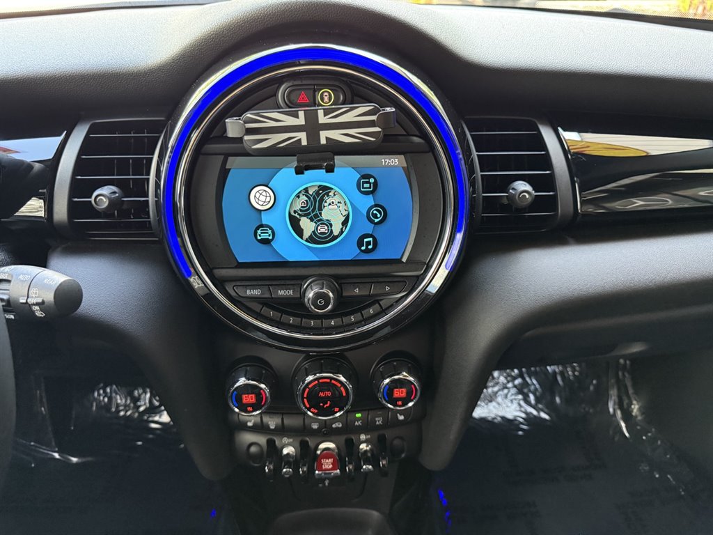 2020 MINI Hardtop - $14,995
