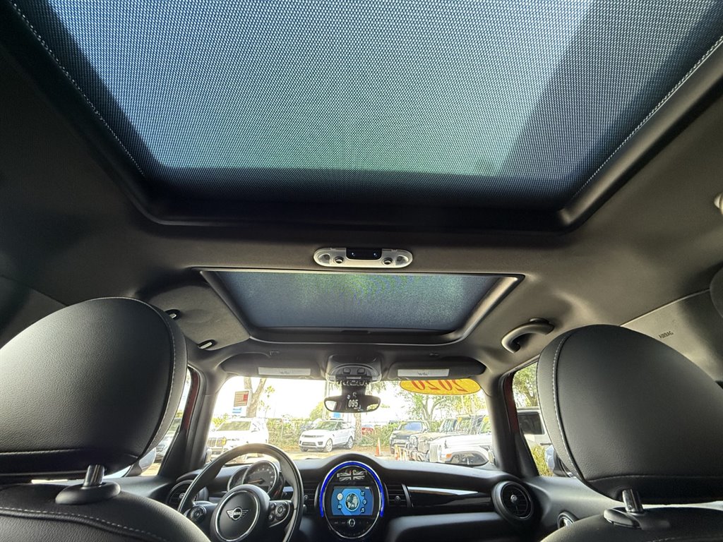 2020 MINI Hardtop - $14,995