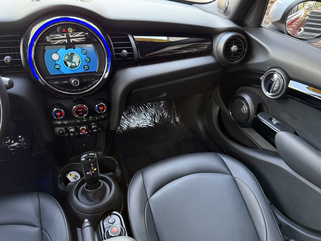 2020 MINI Hardtop - $14,995