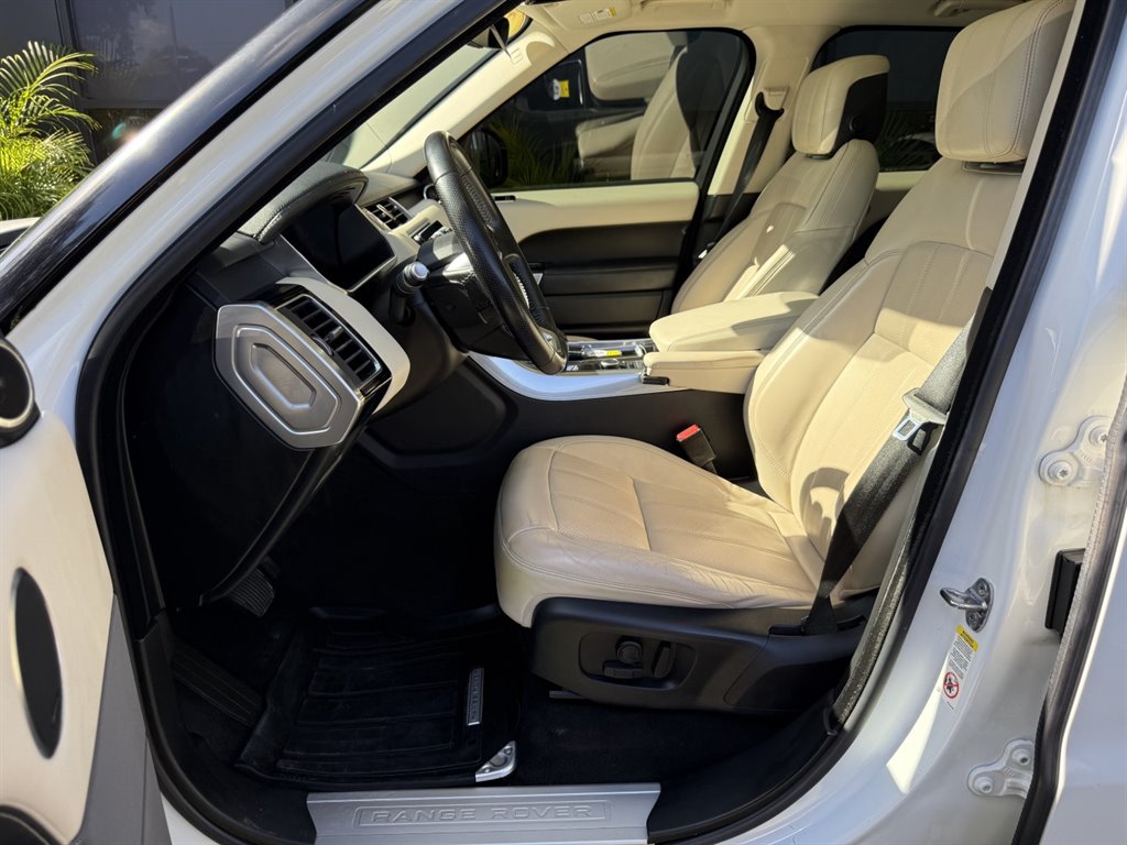 2018 Land Rover Range Rover Sport - $23,995