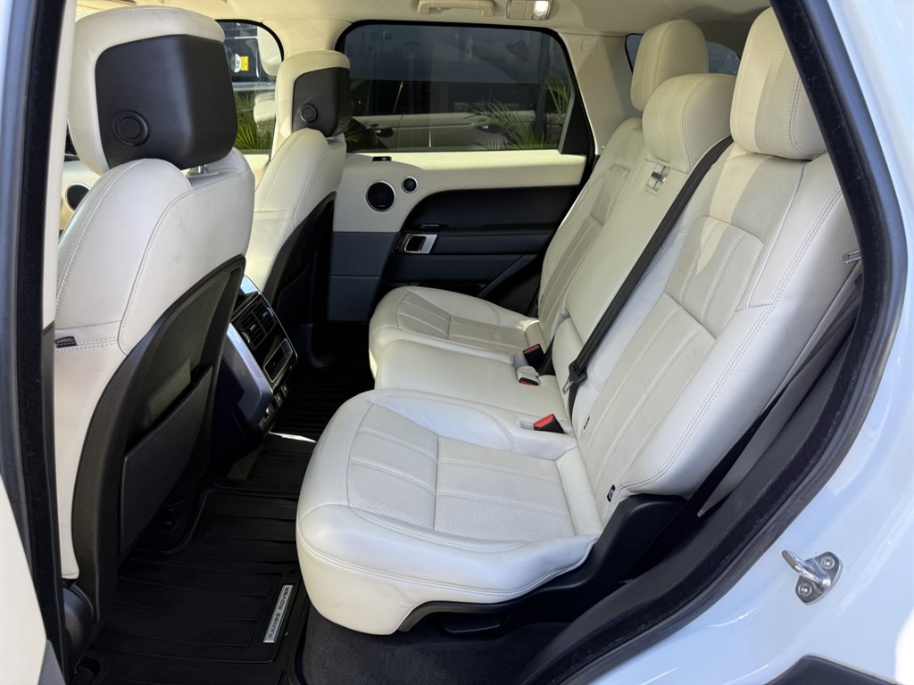 2018 Land Rover Range Rover Sport - $23,995