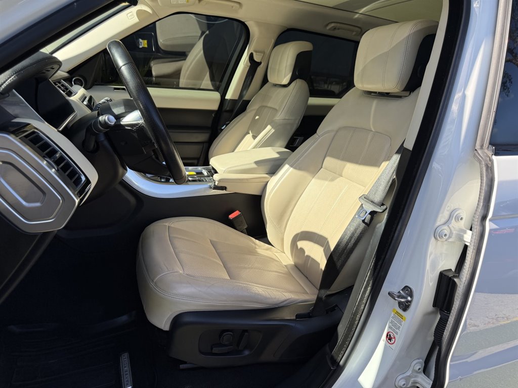 2018 Land Rover Range Rover Sport - $23,995