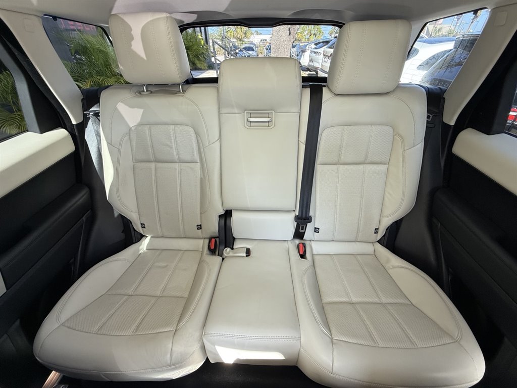 2018 Land Rover Range Rover Sport - $23,995