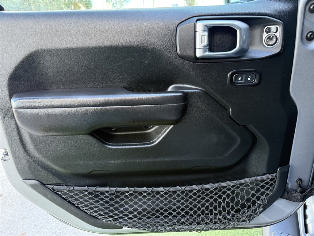 2020 Jeep Wrangler - $23,995