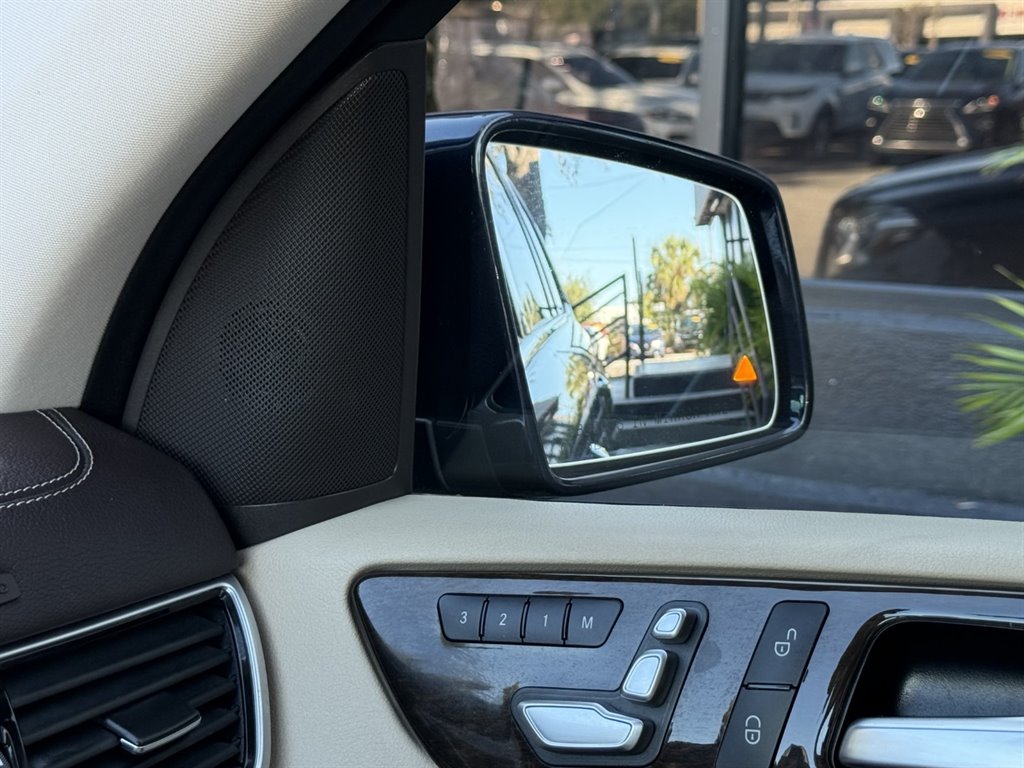 2017 Mercedes-Benz GLS - $23,995