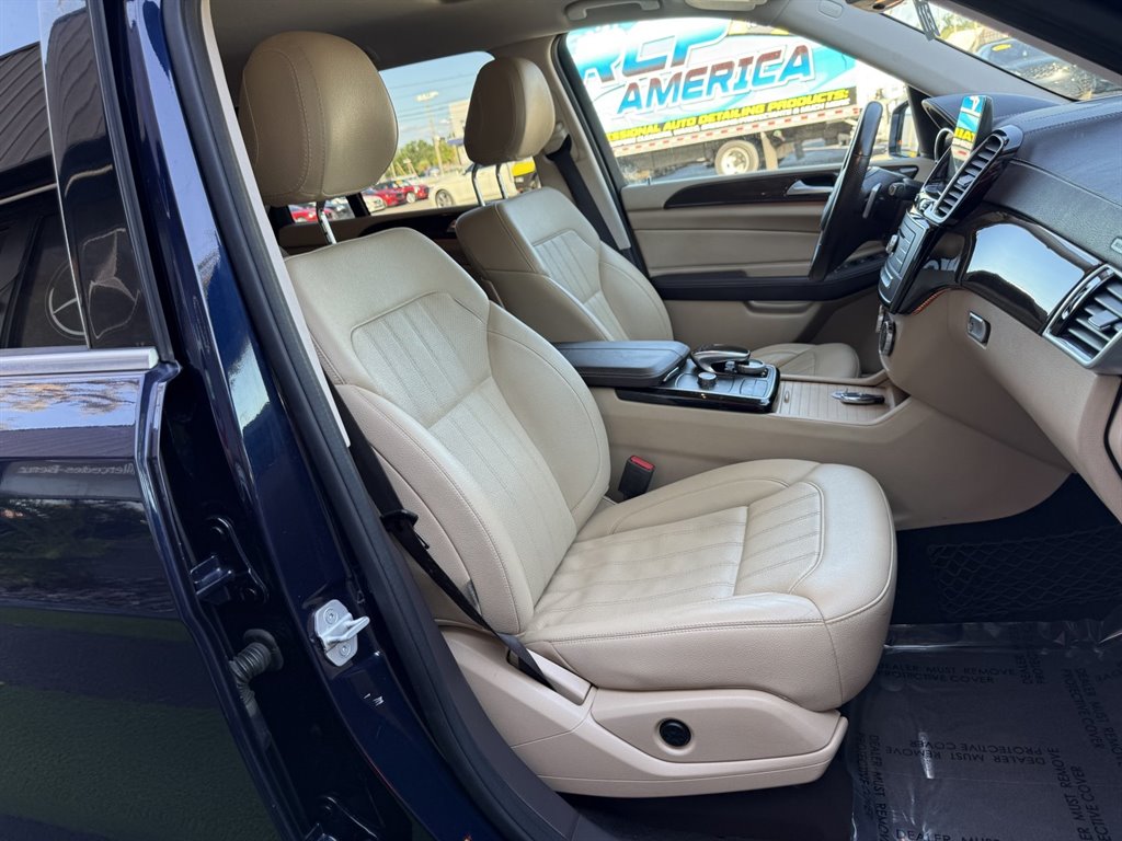 2017 Mercedes-Benz GLS - $23,995