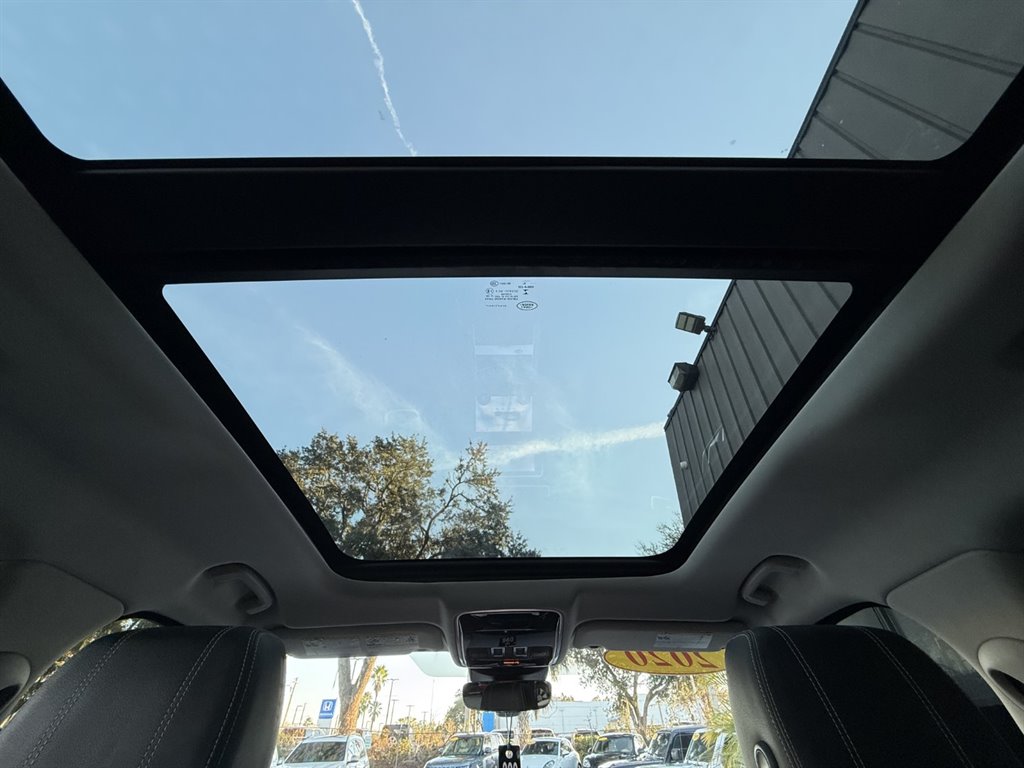 2020 Land Rover Range Rover Velar - $21,995