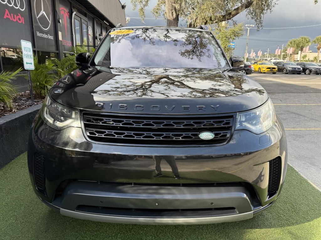 2017 Land Rover Discovery - $17,995