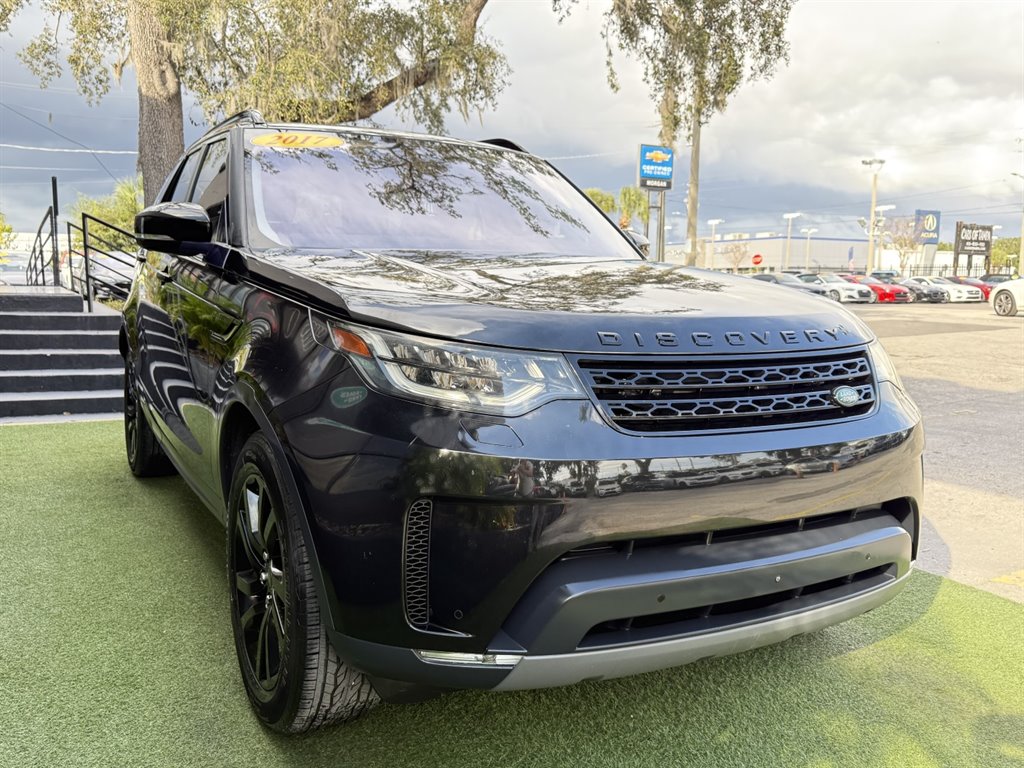 2017 Land Rover Discovery - $17,995
