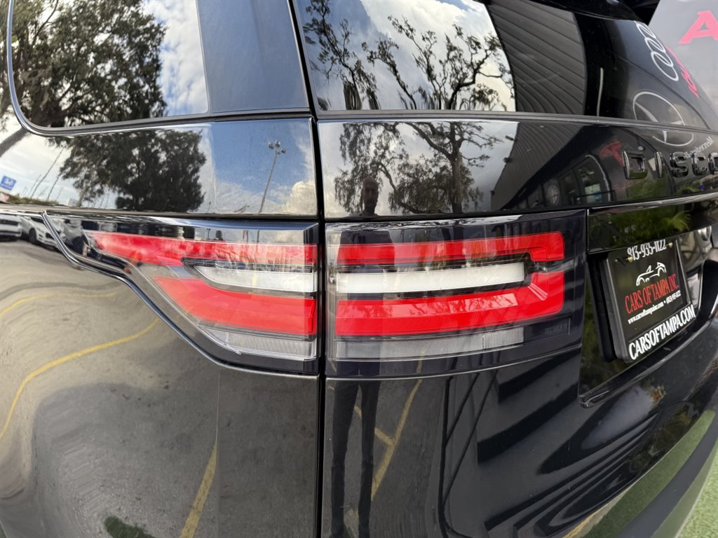 2017 Land Rover Discovery - $17,995