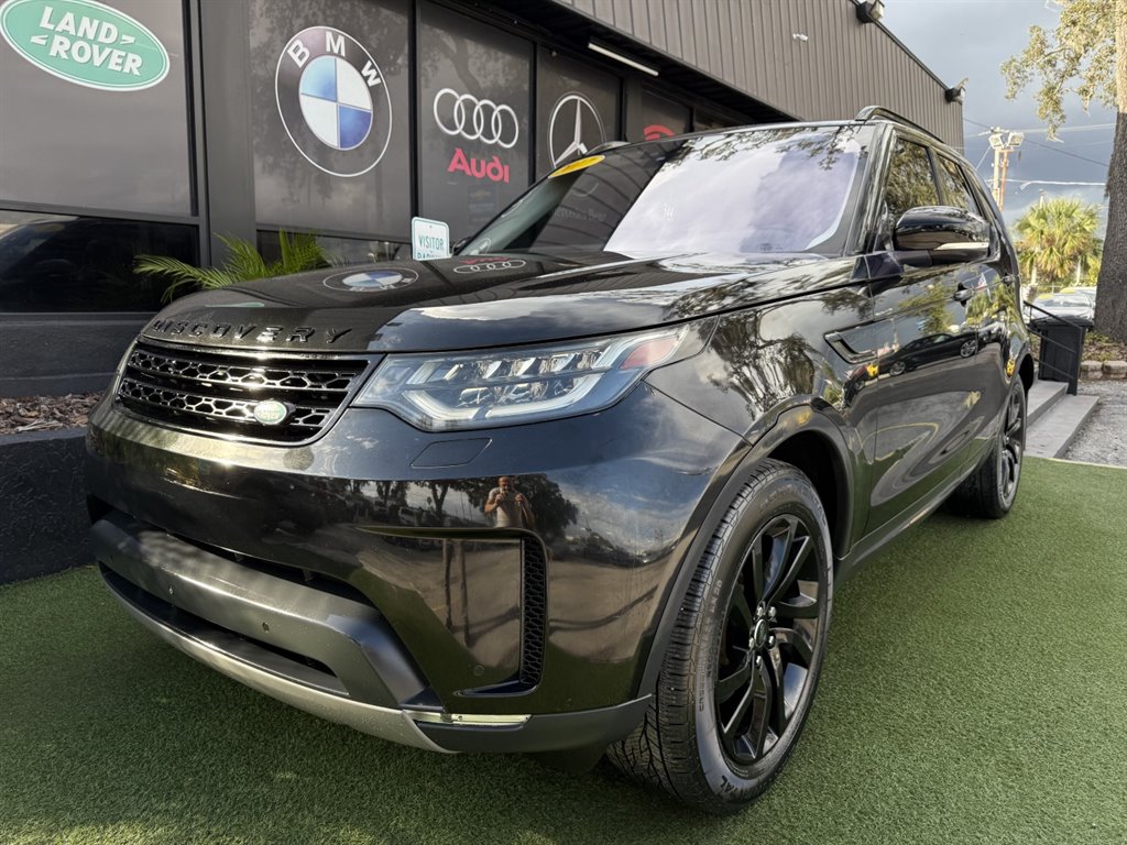 2017 Land Rover Discovery - $17,995