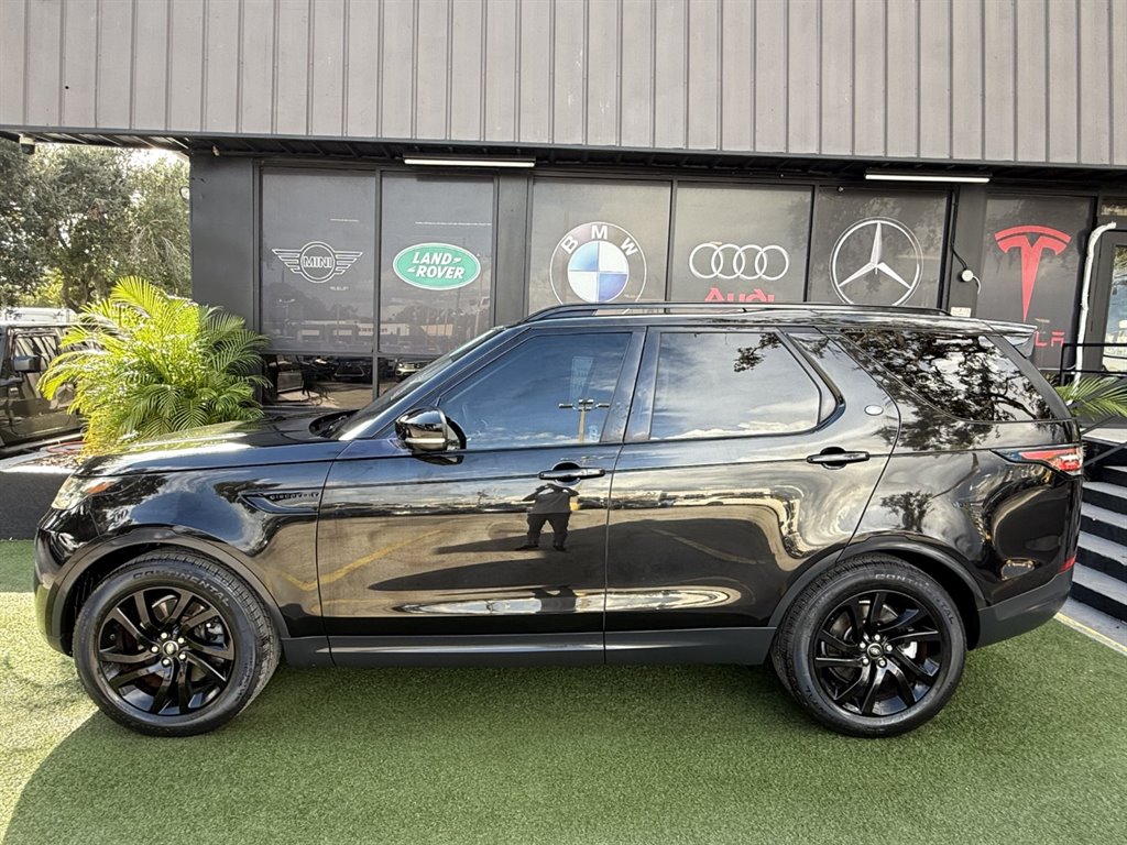 2017 Land Rover Discovery - $17,995