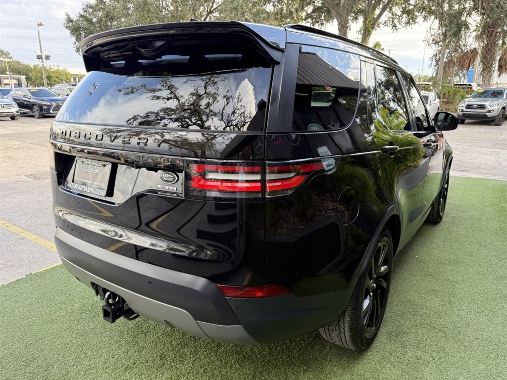 2017 Land Rover Discovery - $17,995