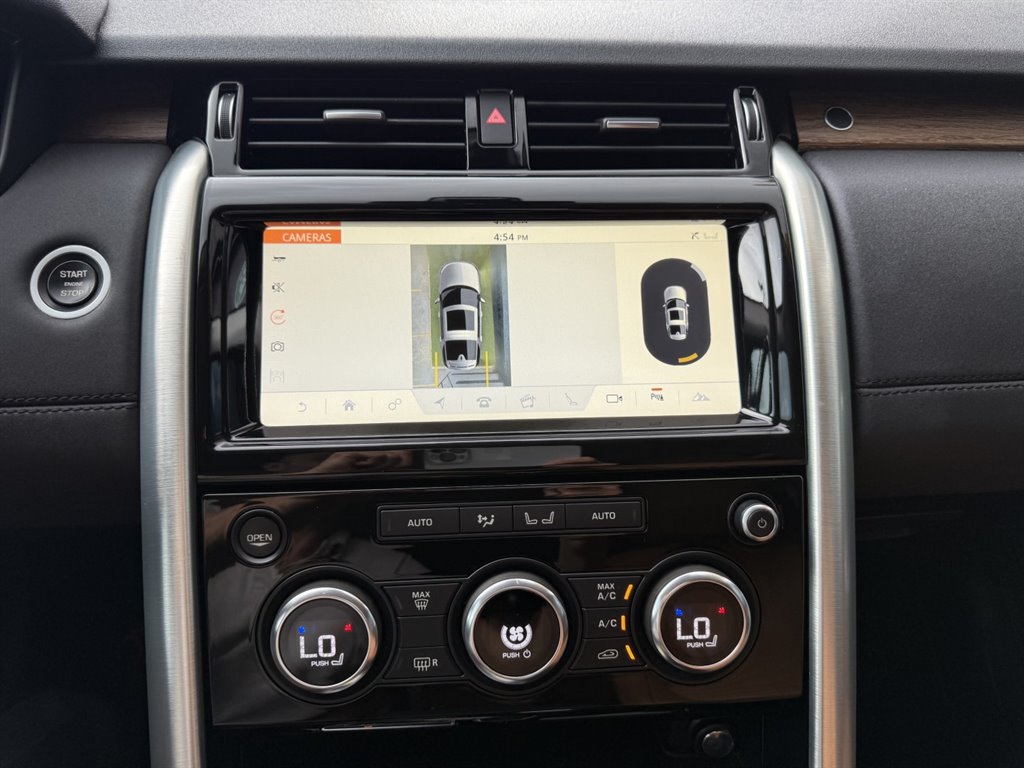2017 Land Rover Discovery - $17,995