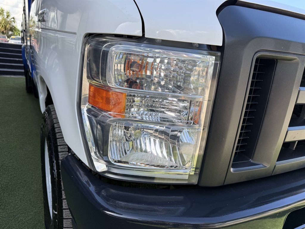 2023 Ford E-350 - $24,995