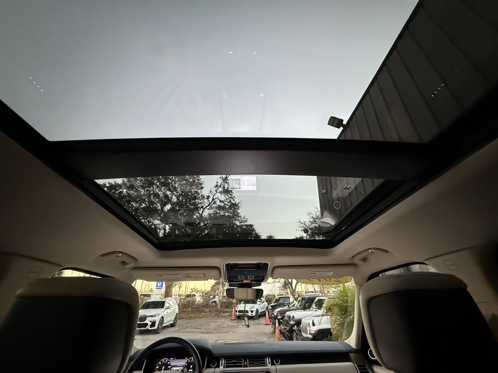 2019 Land Rover Range Rover - $27,995