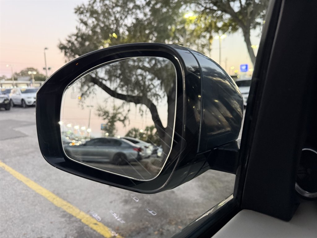 2019 Land Rover Range Rover - $27,995