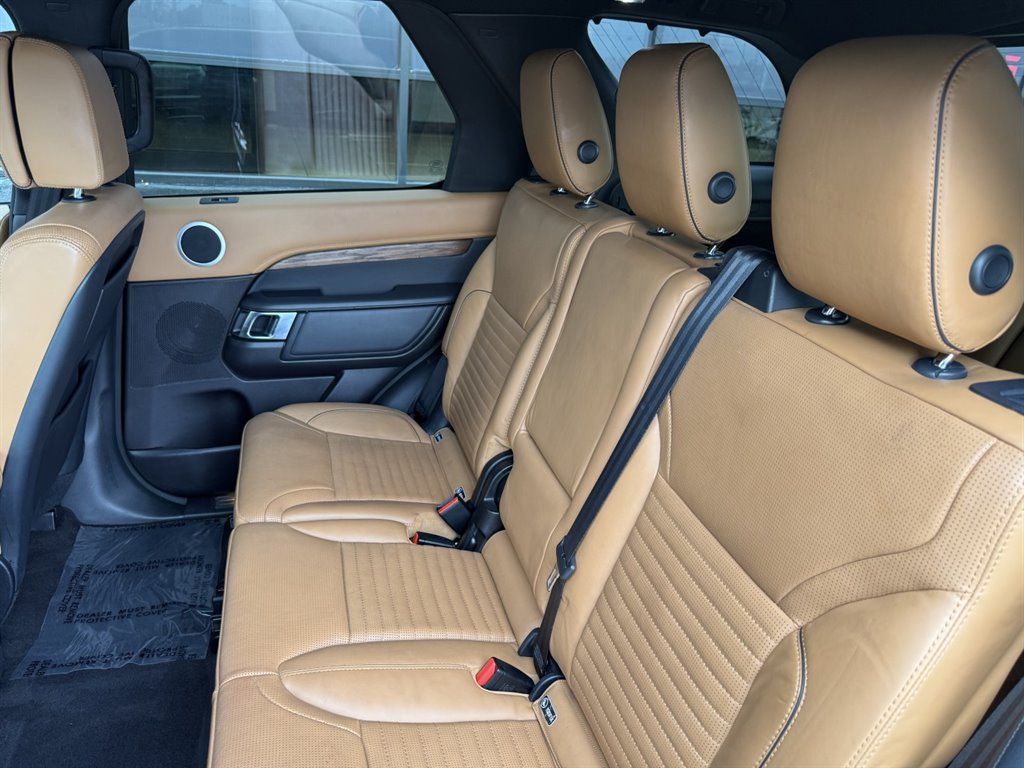 2017 Land Rover Discovery - $14,995