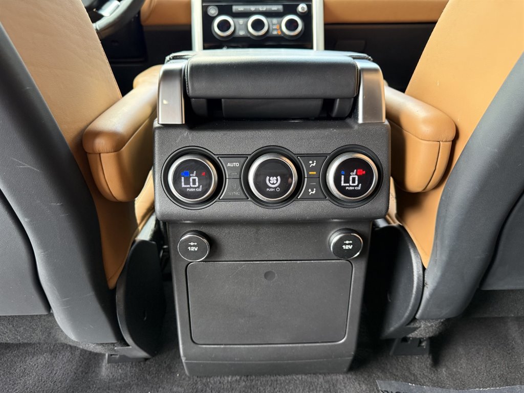 2017 Land Rover Discovery - $14,995