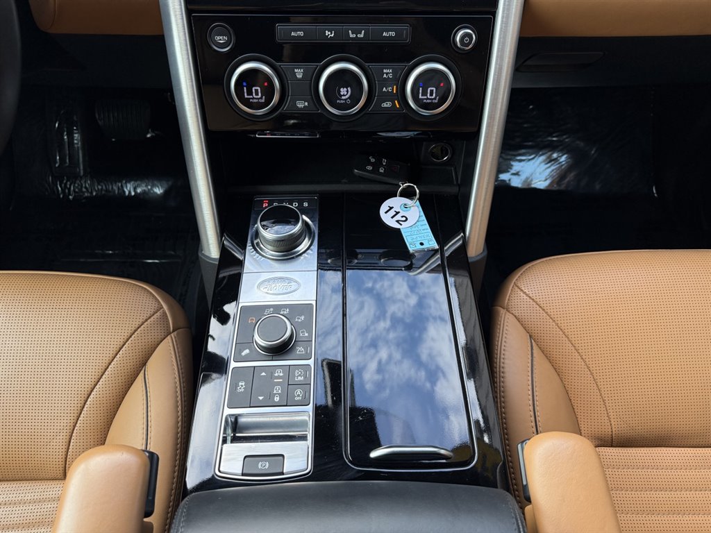 2017 Land Rover Discovery - $14,995