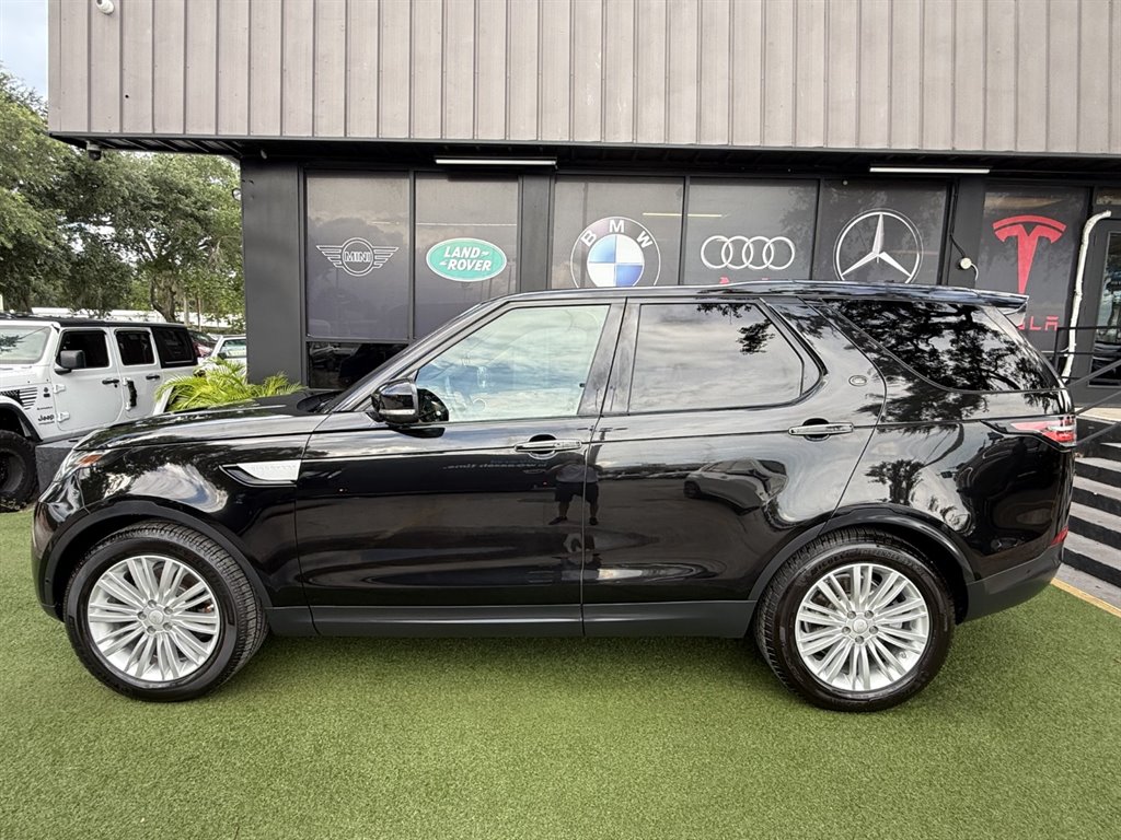 2017 Land Rover Discovery - $14,995