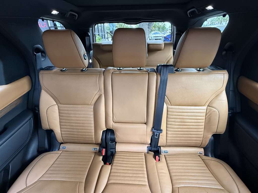 2017 Land Rover Discovery - $14,995