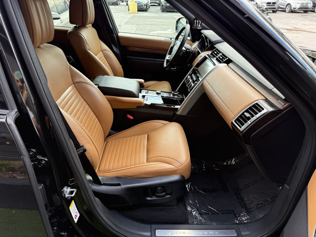 2017 Land Rover Discovery - $14,995
