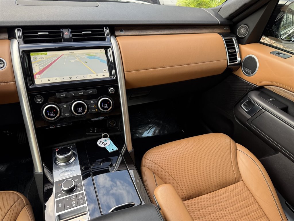 2017 Land Rover Discovery - $14,995