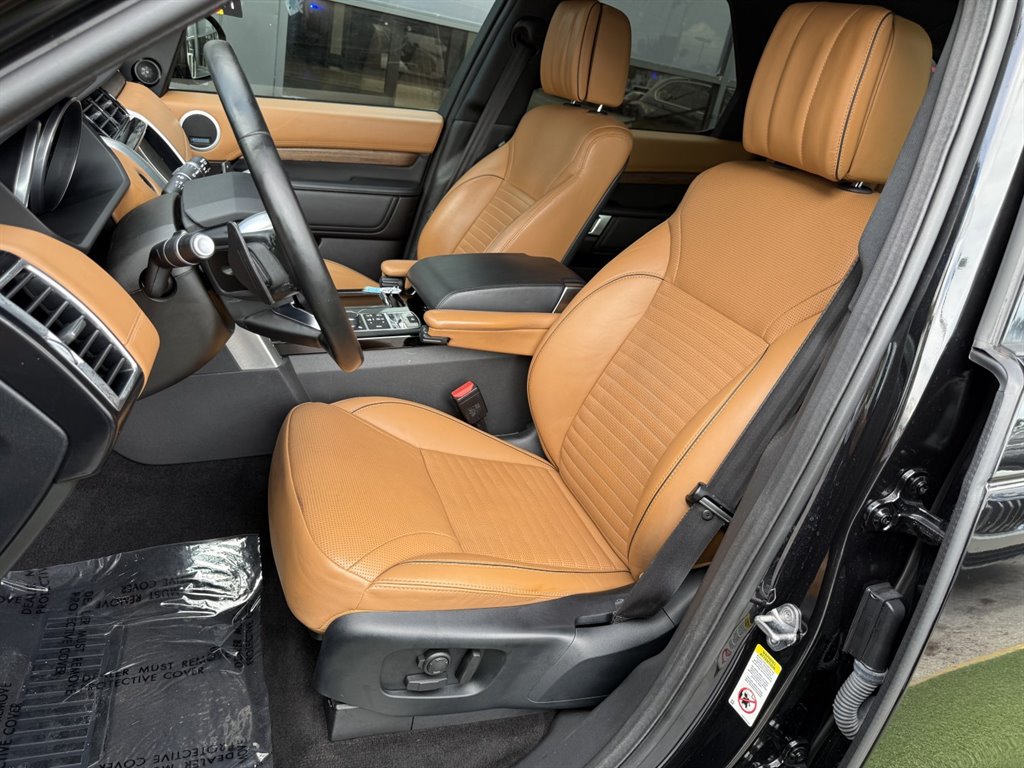 2017 Land Rover Discovery - $14,995