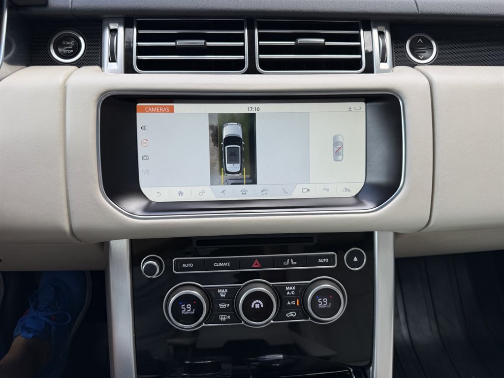 2017 Land Rover Range Rover - $20,995