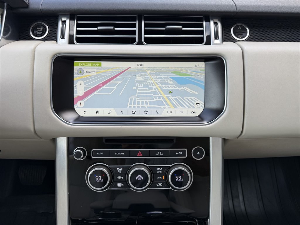 2017 Land Rover Range Rover - $20,995