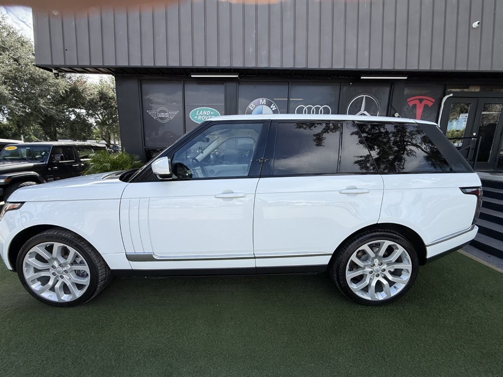 2017 Land Rover Range Rover - $20,995