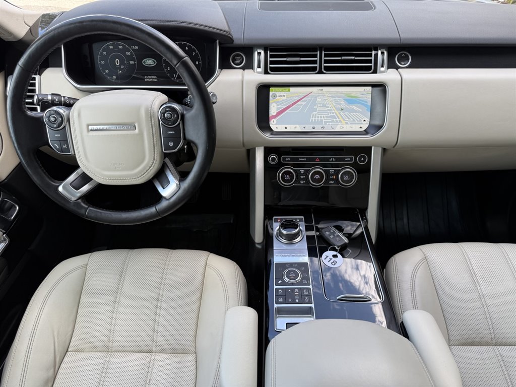 2017 Land Rover Range Rover - $20,995