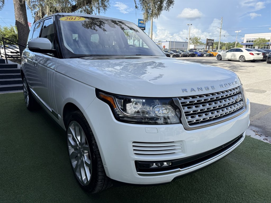 2017 Land Rover Range Rover - $20,995