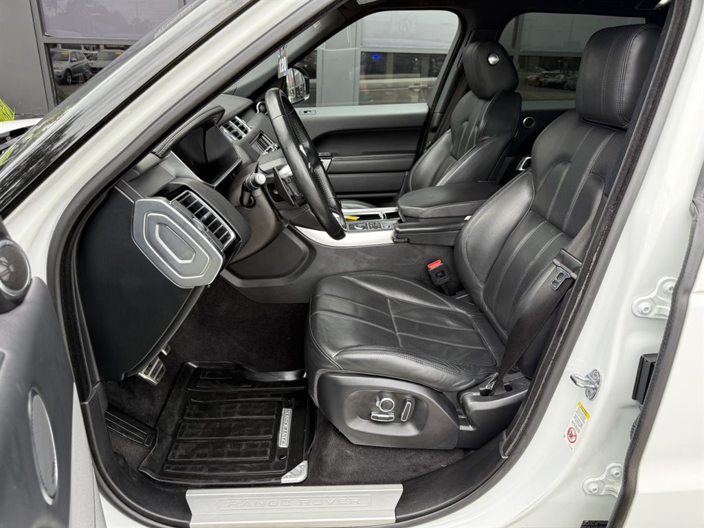2016 Land Rover Range Rover Sport - $18,995