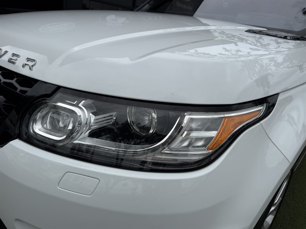 2016 Land Rover Range Rover Sport - $18,995