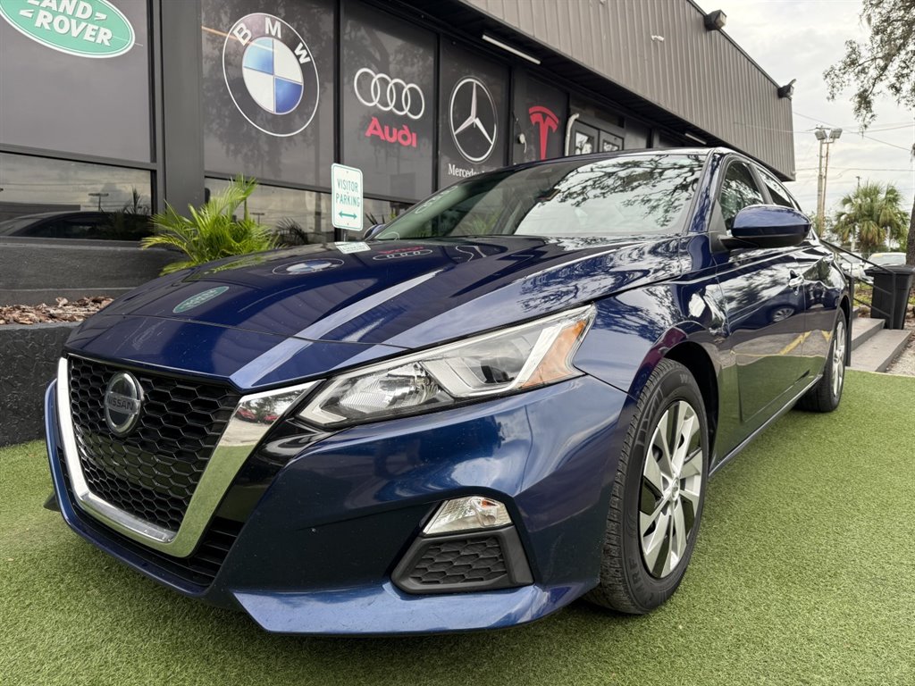 2021 Nissan Altima - $15,995