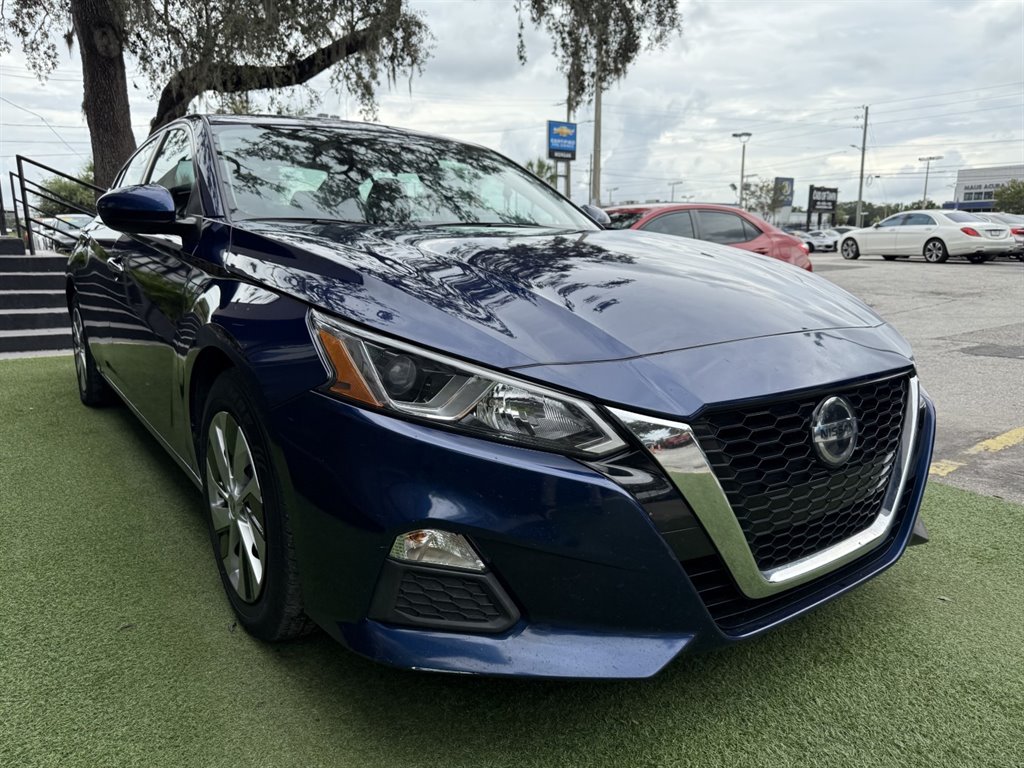 2021 Nissan Altima - $15,995