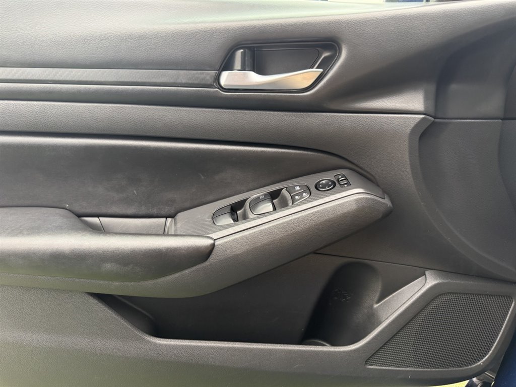 2021 Nissan Altima - $15,995